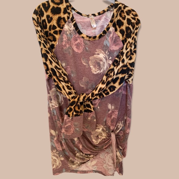 M2D Animal Print & Rose Floral Long Sleeve Top Cheetah Leopard Large - Picture 2 of 7
